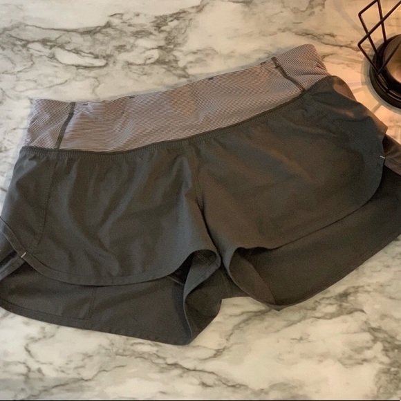 Lululemon Speed Shorts Olive - Picture 3 of 5